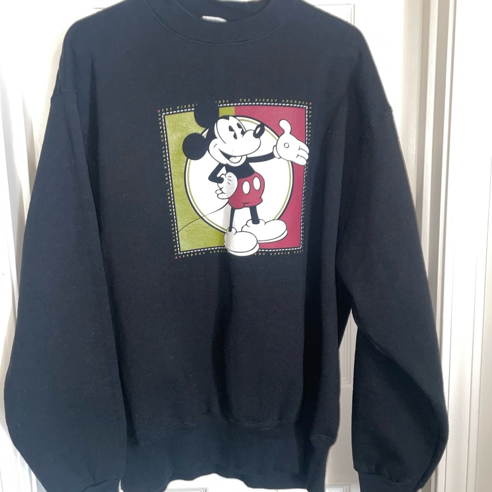 Disney Channel Vintage Pullover Sweatshirt, long sleeve in size large, Black
